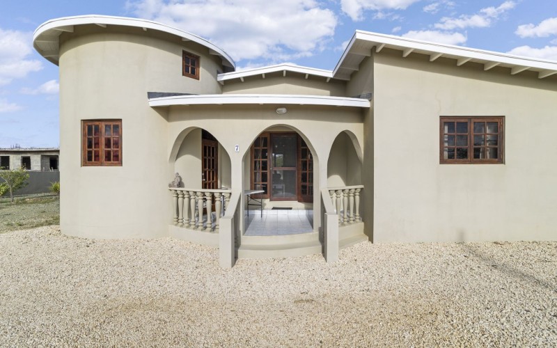 Andrea Cabalzar 📧 andrea.cabalzar@kwbonaire.com  📞 +599 785 82 78